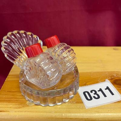 1940â€™s retro mini glass seashell
