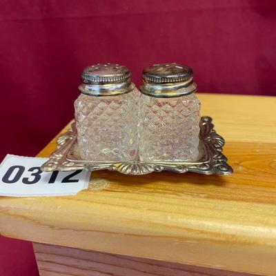 Mini cut clear glass-salt & pepper