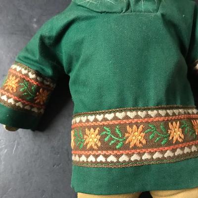 VINTAGE INUIT DOLL