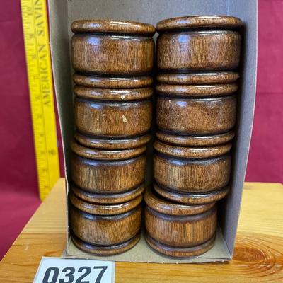 8 wooden napkin rings