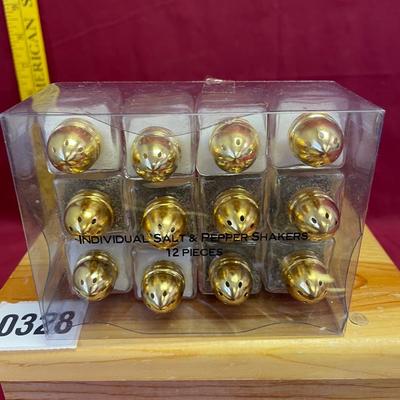 12-salt and pepper shakers