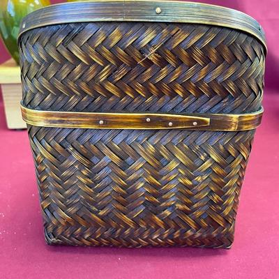 Basket/2vases