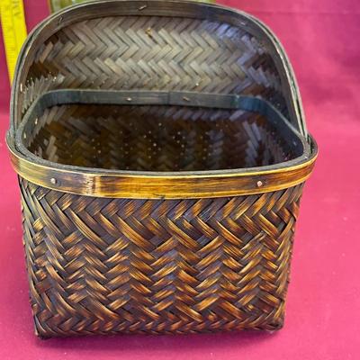 Basket/2vases