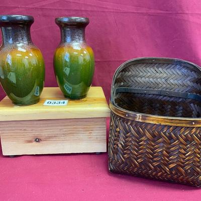 Basket/2vases