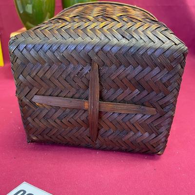 Basket/2vases