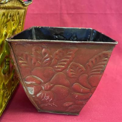 Plant tins