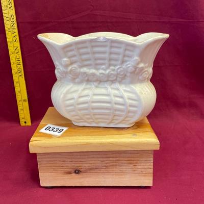 ShawneeUSA ceramic basket weave