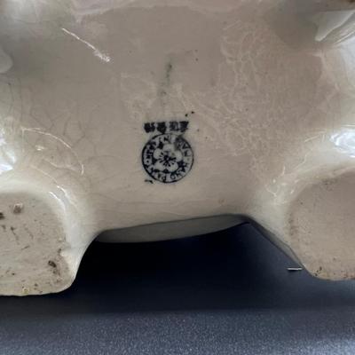 Vintage Ceramic Elephant Teapots with 4 Mugs *Read Details