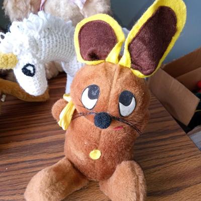 VINTAGE PLUSH ANIMALS