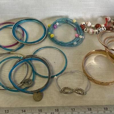 Braceletts