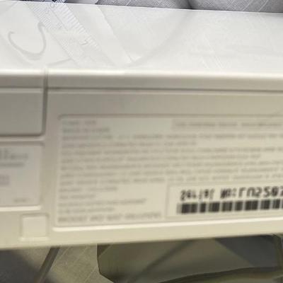 Wii Game Console with 2 Controllers
