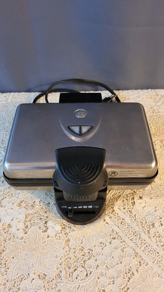 Lot 176 General Electric Waffle Maker