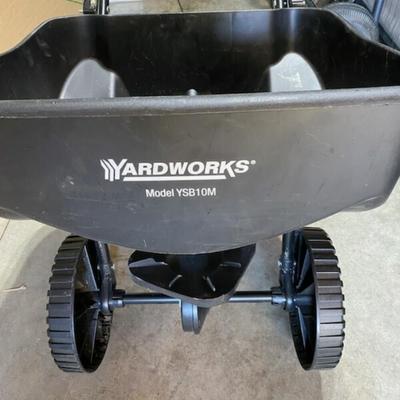 Yardworks Spreader