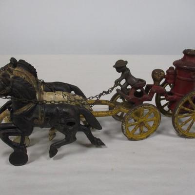 Hubley Toy Cast Iron Horse Drawn Fire Engine Pumper