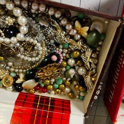 Beads and Jewelry Pieces