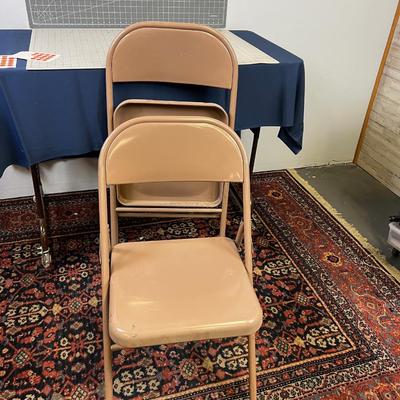 2 Metal Folding Chairs 