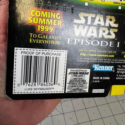 6 Star Wars Action Figures NEW on the Card. Power of The Force 