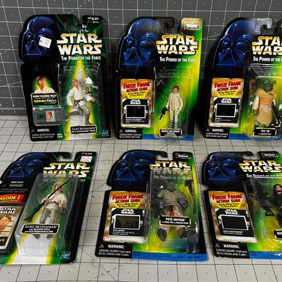 6 Star Wars Action Figures NEW on the Card. Power of The Force 