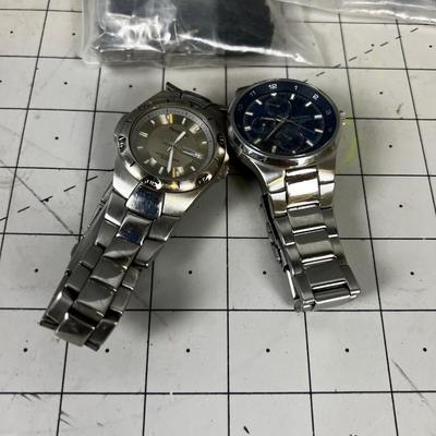 AMATRON Wrist Watches (2) Plus extra Bands 