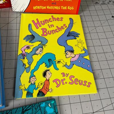 5 Dr. Suess Books Like NEW 