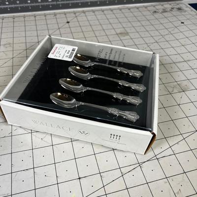 Wallace Hotel set of 4 Demitasse Spoons NEW 