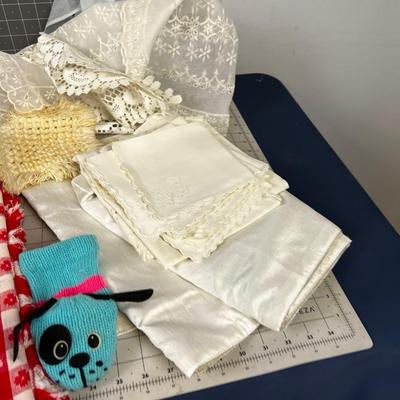 Linens Doilies Napkins 