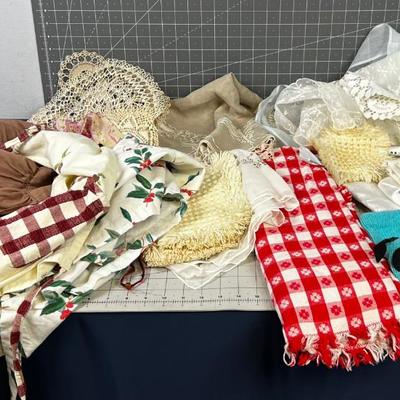 Linens Doilies Napkins 