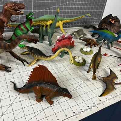 2nd lot of Dinosaur Toys: Green and Big T Rex 