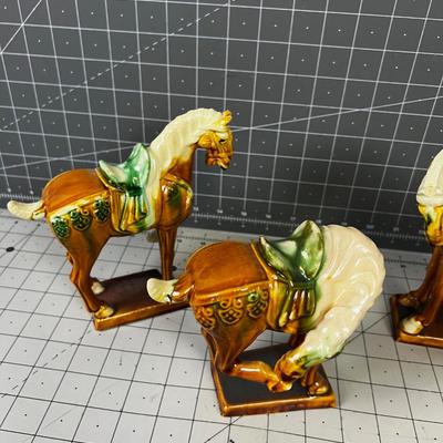 4 Ceramic Chinese Temple Horses VINTAGE