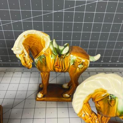 4 Ceramic Chinese Temple Horses VINTAGE