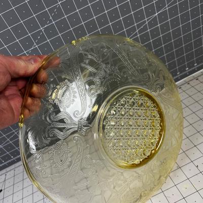 Elegant Lancaster Glass Landrum Console Bowl Yellow Topaz Color 