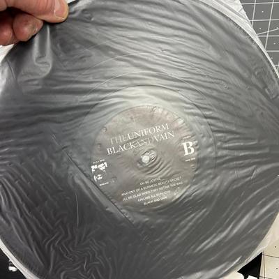 Uniform LP Black & Vain Record