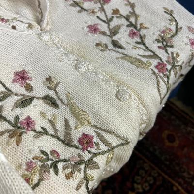 2 Ribbon Embellished Knit Vests && Jacket 