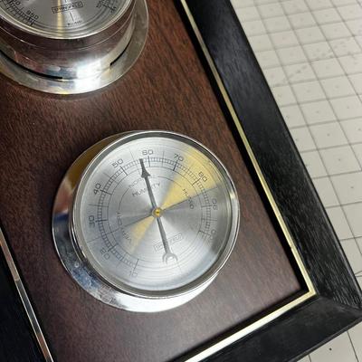 Weather Station Vintage NICE