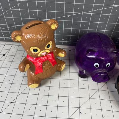 4 Banks, The Black one has coins 