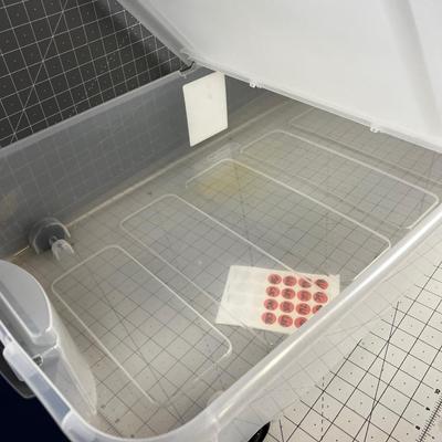 Storage TOTE with Wheels Big Storage Bid