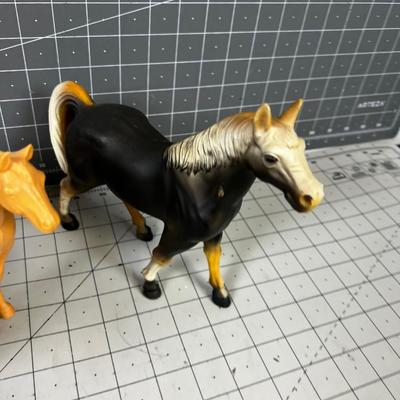 3 Plastic Horses 
