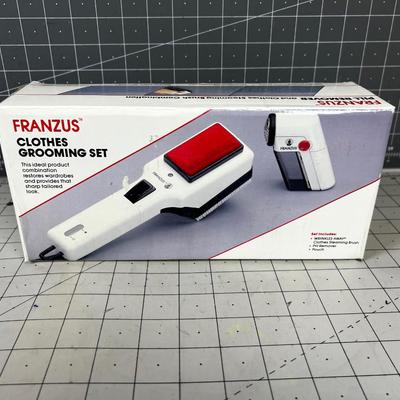 Franzus Clothes Grooming Device NEW Steamer