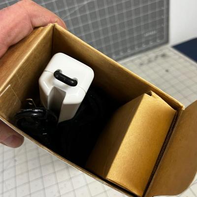 Franzus Clothes Grooming Device NEW Steamer