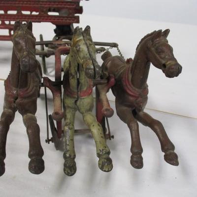 Vintage Hubley Cast Iron Horse Drawn Ladder Wagon