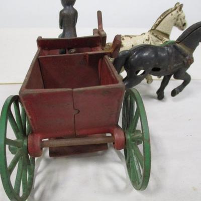 Vintage Cast Iron Kenton Horse Drawn Sand & Gravel Wagon with Driver