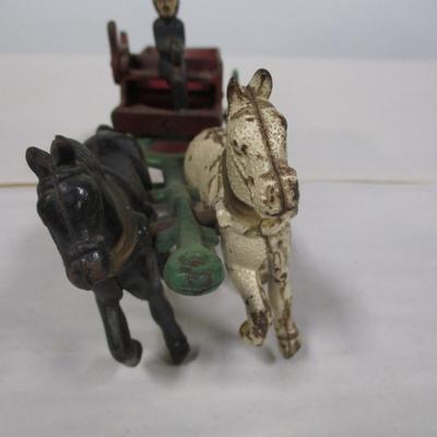 Vintage Cast Iron Kenton Horse Drawn Sand & Gravel Wagon with Driver