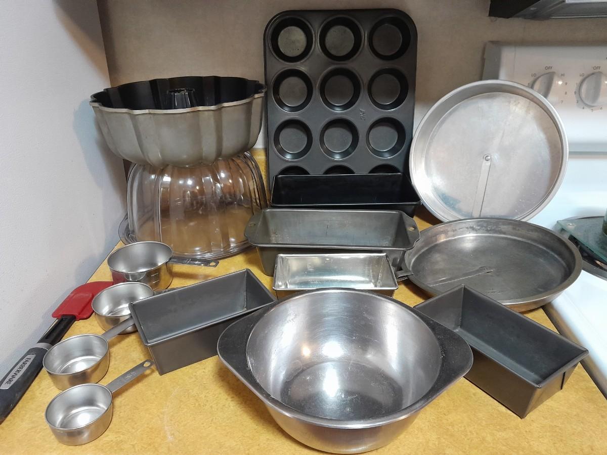 Baking pans, bundt cake pan and carrier, slider cake pans, bread pans, and more