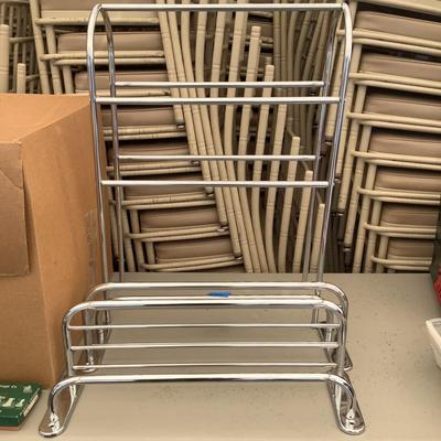 325 Chrome Towel Rack/Shelves