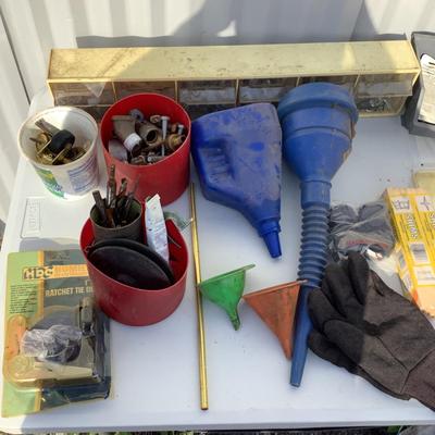 335 Lot of Assorted Hardware