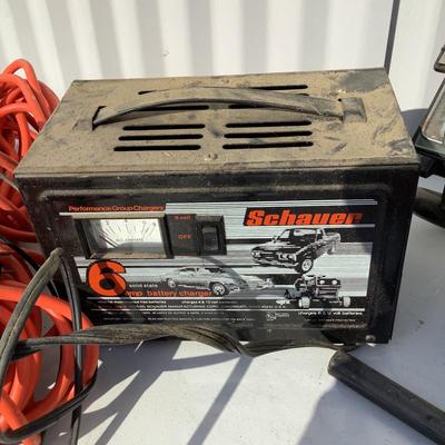 338 Schauer 6amp Battery Charger Work Lamp & Extension Cords