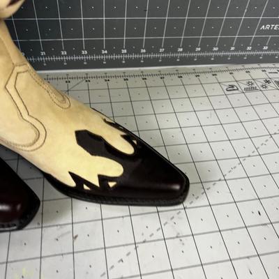 Tan & Brown Size 6-1/2 RED Cold Water Creek Boots 