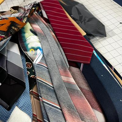 A Ton of Men's Neck Ties 