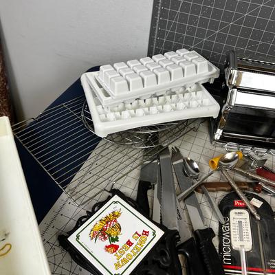 Large Lot of Kitchen:  Cooking and Canning Items 