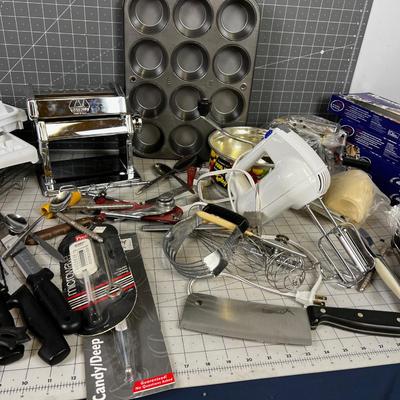 Large Lot of Kitchen:  Cooking and Canning Items 